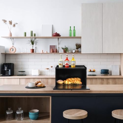 Large Capacity Wooden Bread Holder